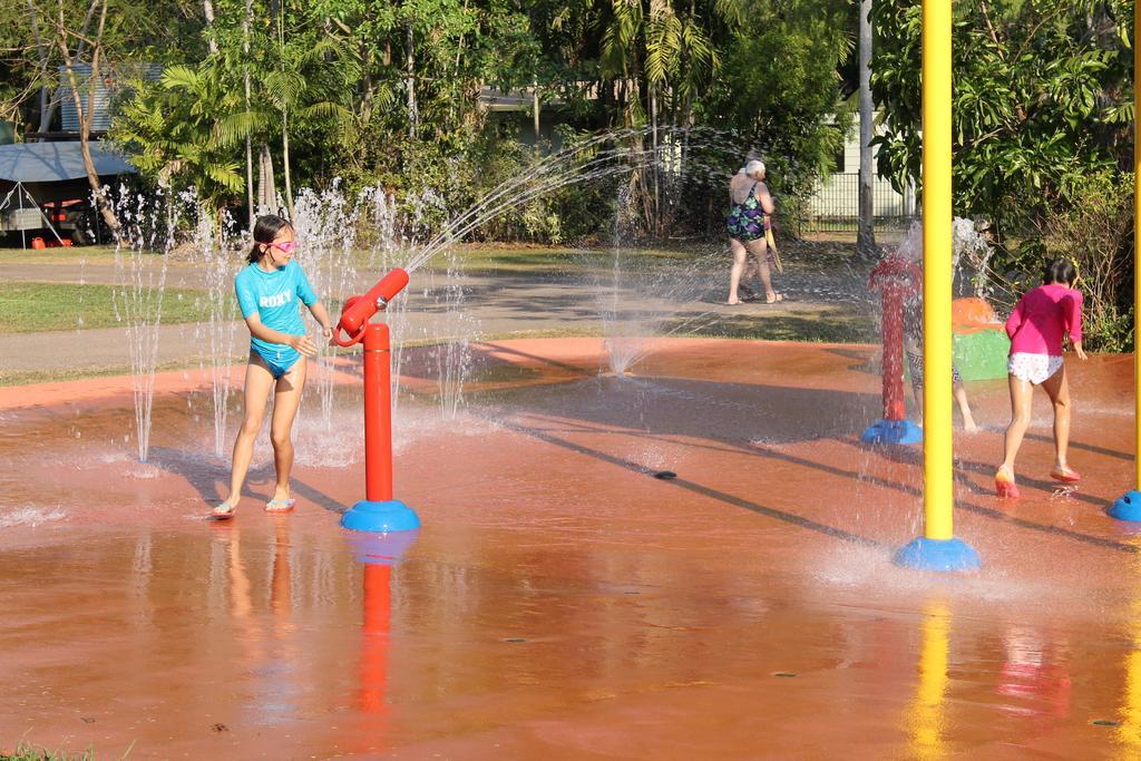 Big4 Howard Springs Holiday Park Darwin Exteriör bild