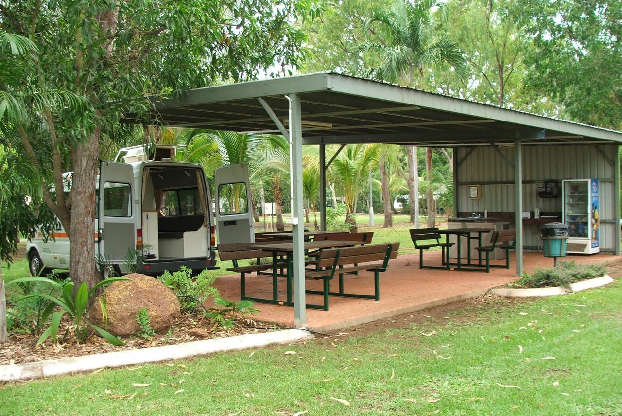 Big4 Howard Springs Holiday Park Darwin Exteriör bild